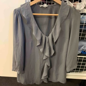 - Blus från hm storlek S, Pris går att diskutera vid snabb affär, köparen står för frakten