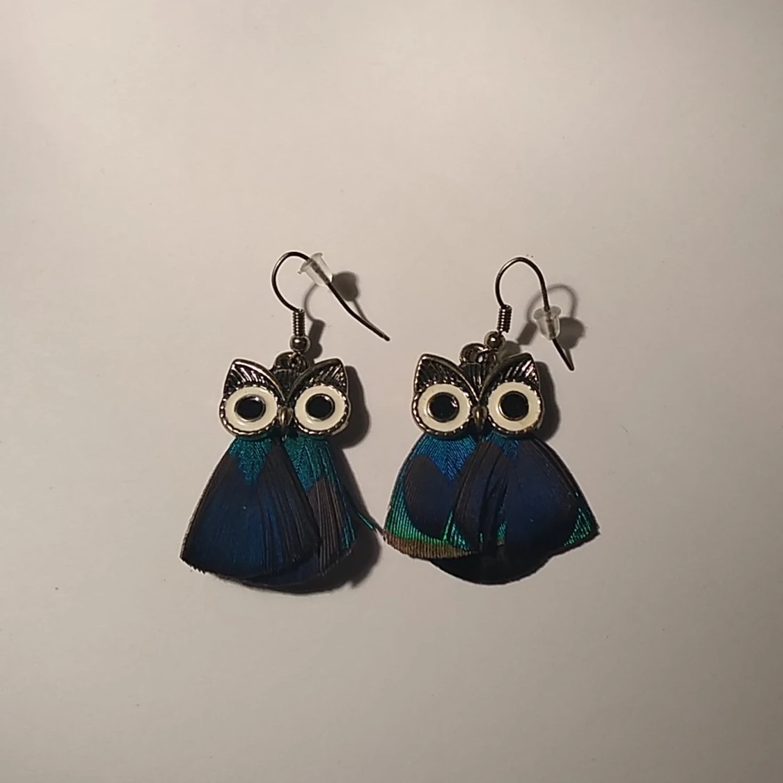 Örhängen uggla m. fjädrar