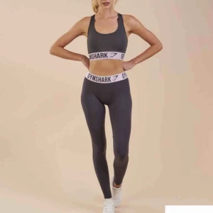  - gymshark tights! aldrig använda :) Köparen står för frakt.