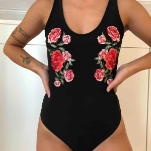  - Jättefin body, aldrig använd utan bara provad.