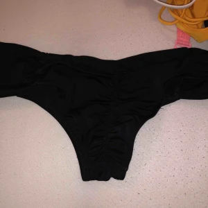  - Nakd bikini trosa. Aldrig använd.