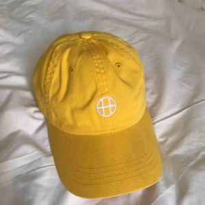  - HUF keps  Möts gärna upp i Stockholm annars betalar köpare för frakt🤠