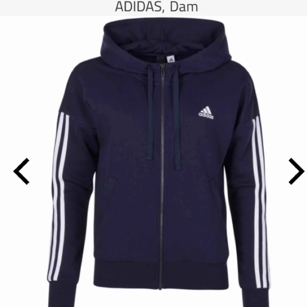 Adidas hoodie, strl M  Köpt för ca 3 månader sedan och endast använd vid ett tillfälle då jag köpte fel modell.  Frakt tillkommer om den ska skickas. ⭐️. Hoodies.