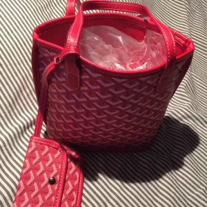  - En helt ny mini Goyard bag ENDAST SERIÖSA KÖPARE TACK! 