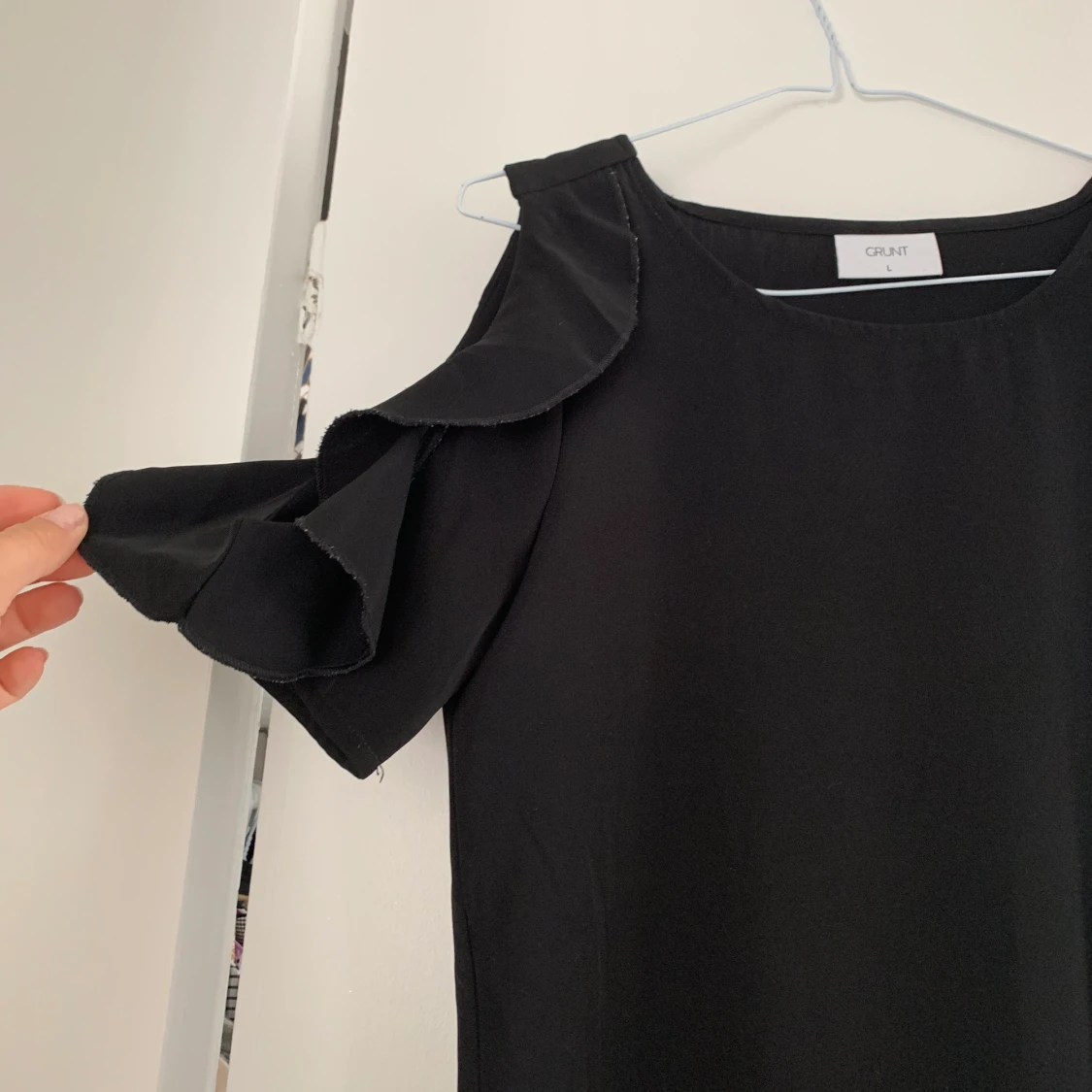 Klänning med cut outs  - 90