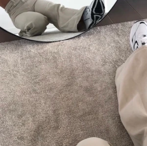 Weekday jeans - Säljer dessa svin snygga raka weekday jeans! Köpte de här på Plick men de var tyvärr för långa. Aldrig använda av mig och förra ägaren hade knappt använt dom heller. Så de är i superfint skick💜💜! Buda 