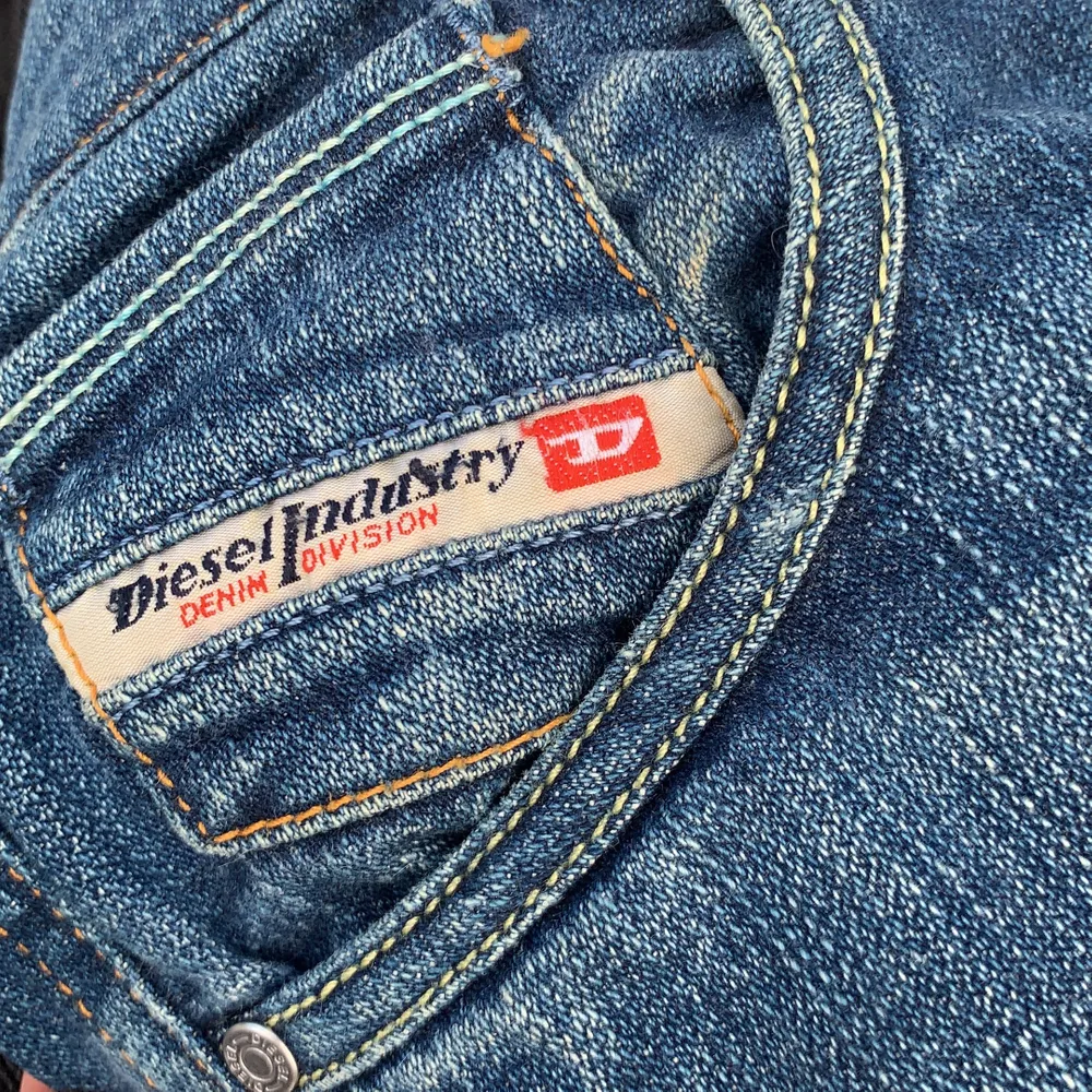 Diesel jeans storlek 31 bra skick . Jeans & Byxor.