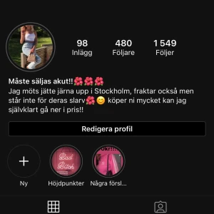 Allt du kan tänka dig - Följ jätte järna min instagram, bla mom jeans massa tröjor skor och väska osv (Barabraprizer) mycket bättre bilder där!!
