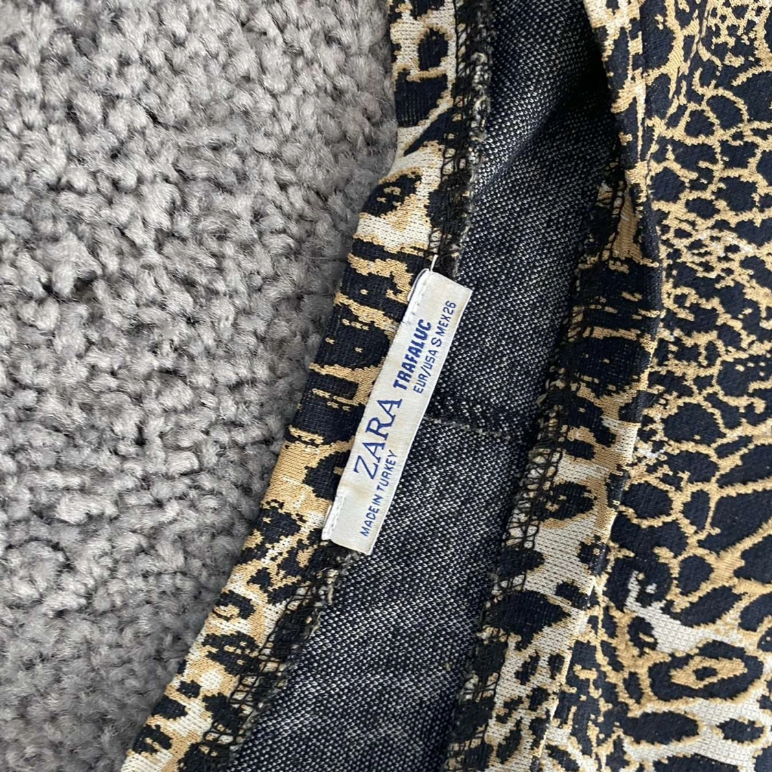 Leopardmönstrad tröja Zara, strl S - 91