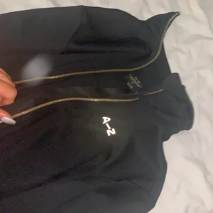 A-z hoodie  - vet inte riktigt va den kosta från början men kan tänka mig runt 300. säljer för 70kr 