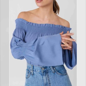  - Superfin, asskön, härlig sommartröja från Nakd! 