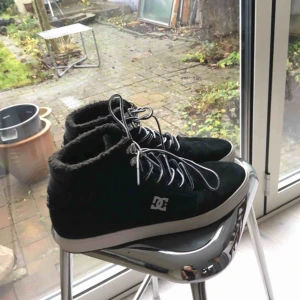  - Dc shoes köpt för 1000 9/10 skick Storlek 41