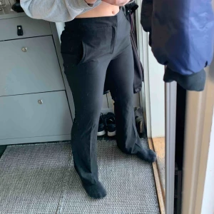  - Kostymbyxor i väldigt bra skick! Säljer då jag har ett par likadana. 