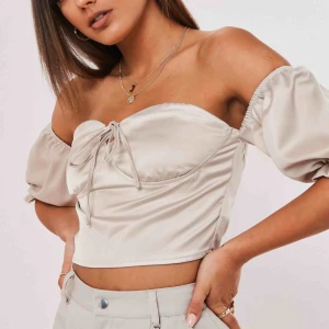  - Köpt på missguided för 38,00 €, använt endast under ett tillfälle 