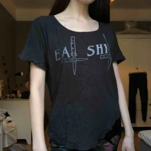  - T-shirt från rat baby