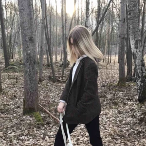  - Kavaj/Kappa i snyggt mönster med en kombo av coola färger. Nice passform!