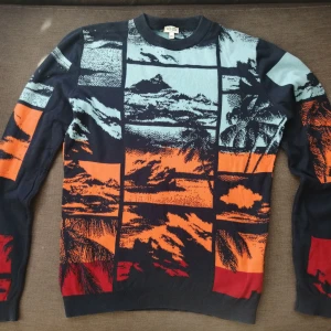 Kenzo jumper XS - Kenzo jumper unisex, Excellent condition, size XS, look the last pics. Write me for more info and pics. Delivery to USA, Canada, Australia No return