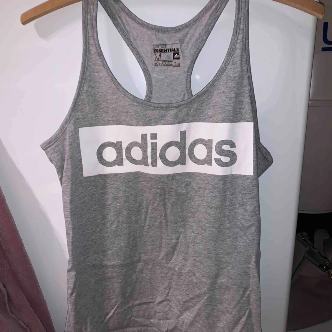 Adidaslinne