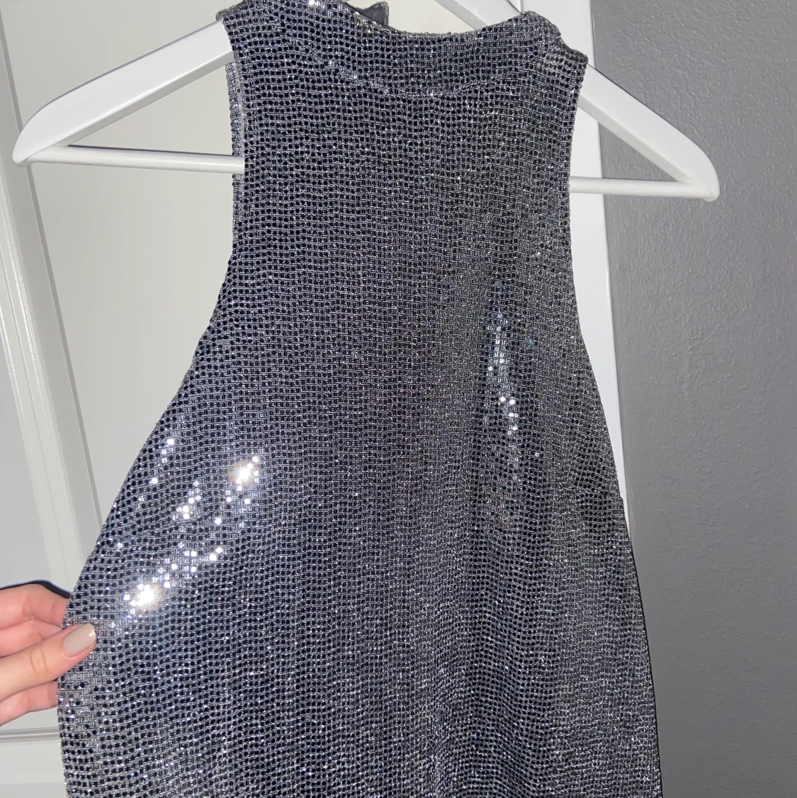 Silvrig glitterlinne  - 90