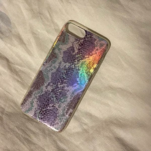 iPhone 8 Plus skal - skimrigt, holographic och orm mönster