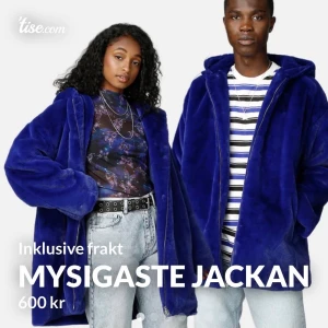 Jacka - Nypris 816kr. Priset är inklusive frakt, priset kan absolut diskuteras. ☺️ Fler bilder? Skicka ett meddelande 😘 storlek S men passar även M