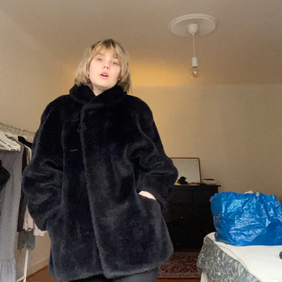 Jättevacker fuskpäls - 91