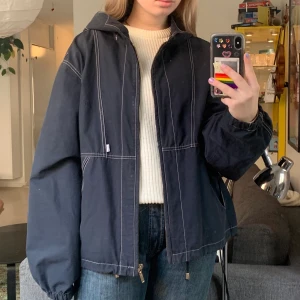 levis jacka - jacka från levis köpt secondhand. buda i kommentarsfältet, startpris 200kr