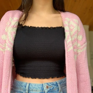 Stickad kofta från Odd Molly - Säljer min stickade kofta från Odd Molly✨ Frakt ingår ej men kan mötas upp💗🥰