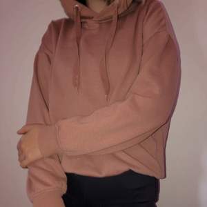 Rosa hoodie i strl S 💕 Men är lite oversize ✨