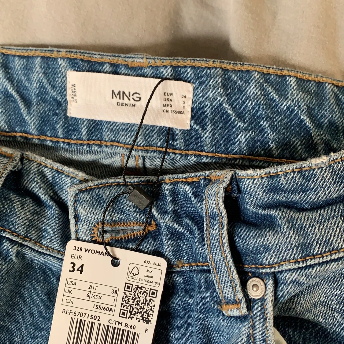 Jeans med slits  - 91