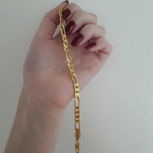  - Ursnygg guldkedja/armband! Står 18K, men vet ej så därav mellanpriset. Frakt: 9:-