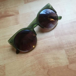  - Solglasögon i fint skick! Köparen står för frakten! ✨