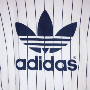  - Adidas T-shirt från Junkyard, aldrig använd 🌹