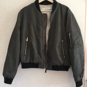  - Bomberjacka från Zara! 