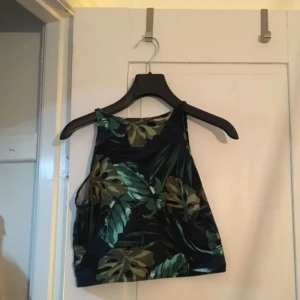  - Snygg topp från american apparel 