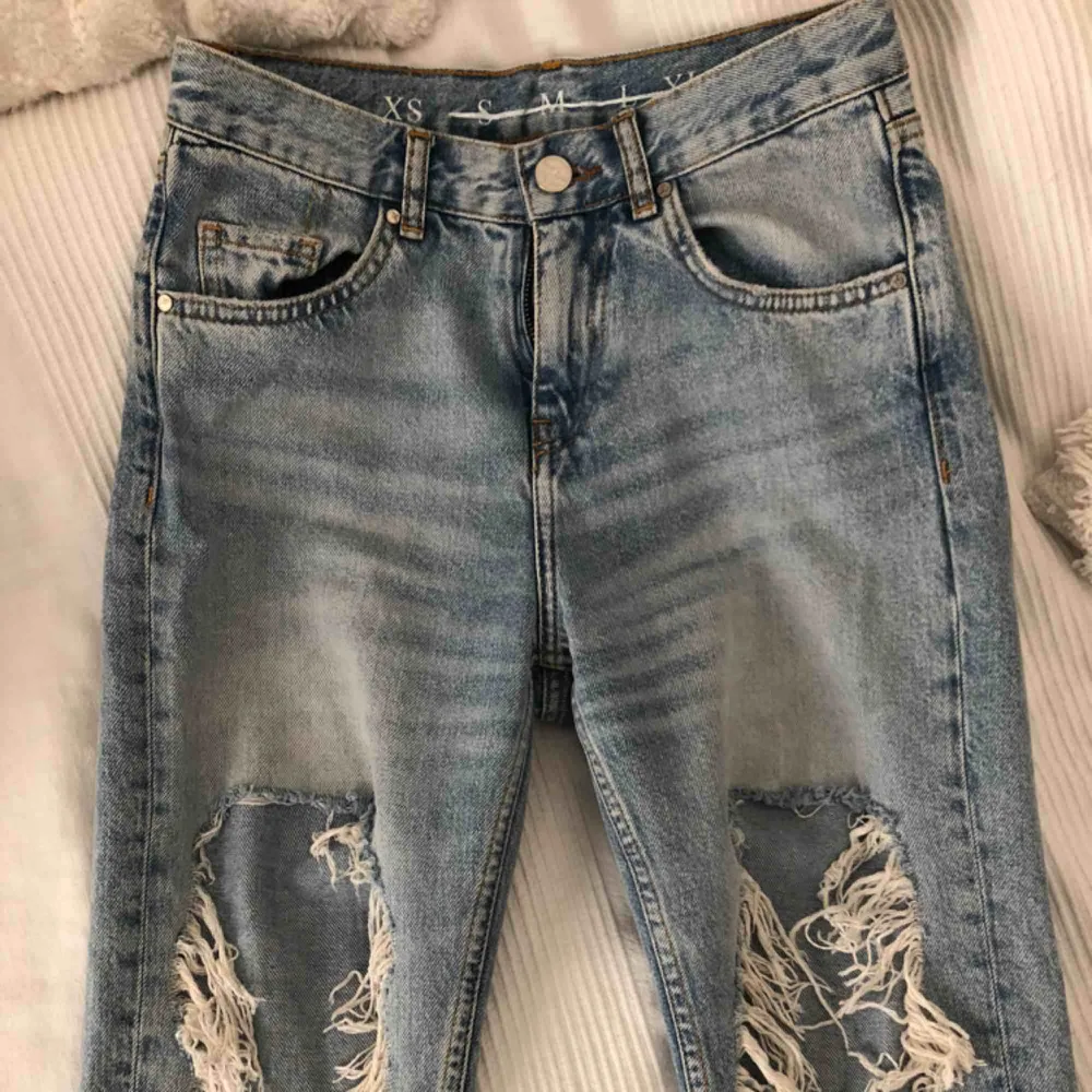 Nästan helt oanvända jeans från BikBok Nypris: 499. Jeans & Byxor.