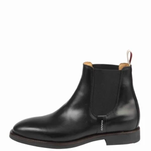  - Gant skor använda en gång. Beställda från Boozt. Kan skicka egna bilder vid intresse. 