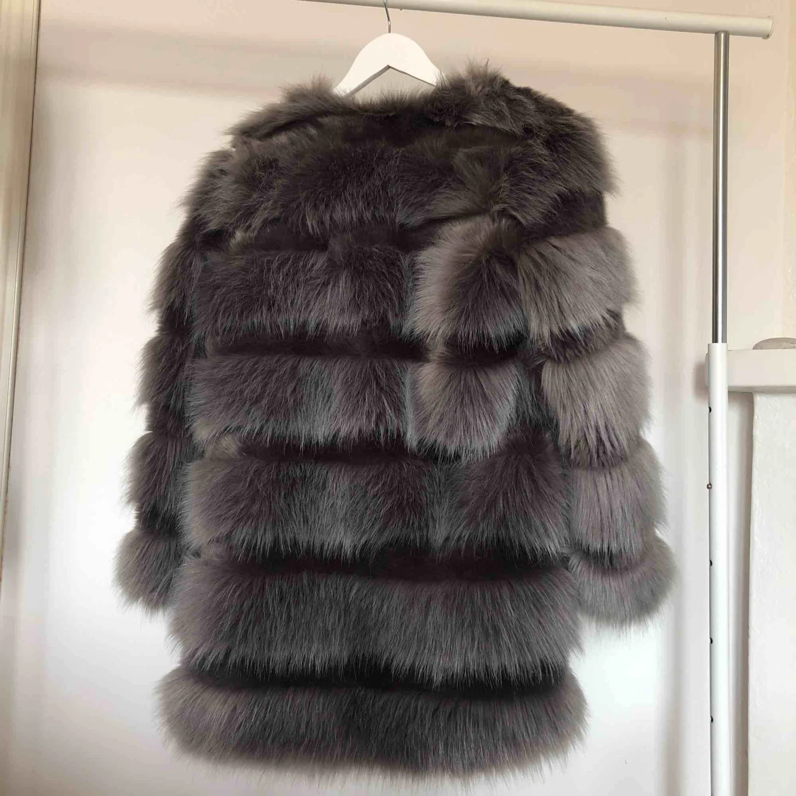 Kappa i fuskpäls - 90