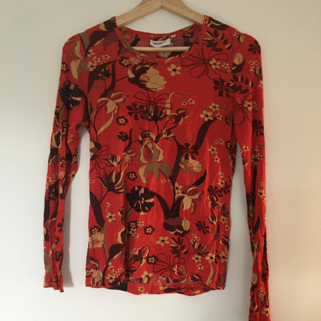 Långärmad mönstrad tröja storlek small