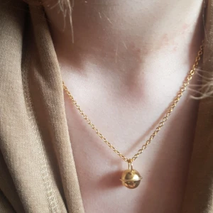 Halsband - Jag gör smycken, om ni har idéer på vad ni vill ha för smycken, var inte rädda att fråga!