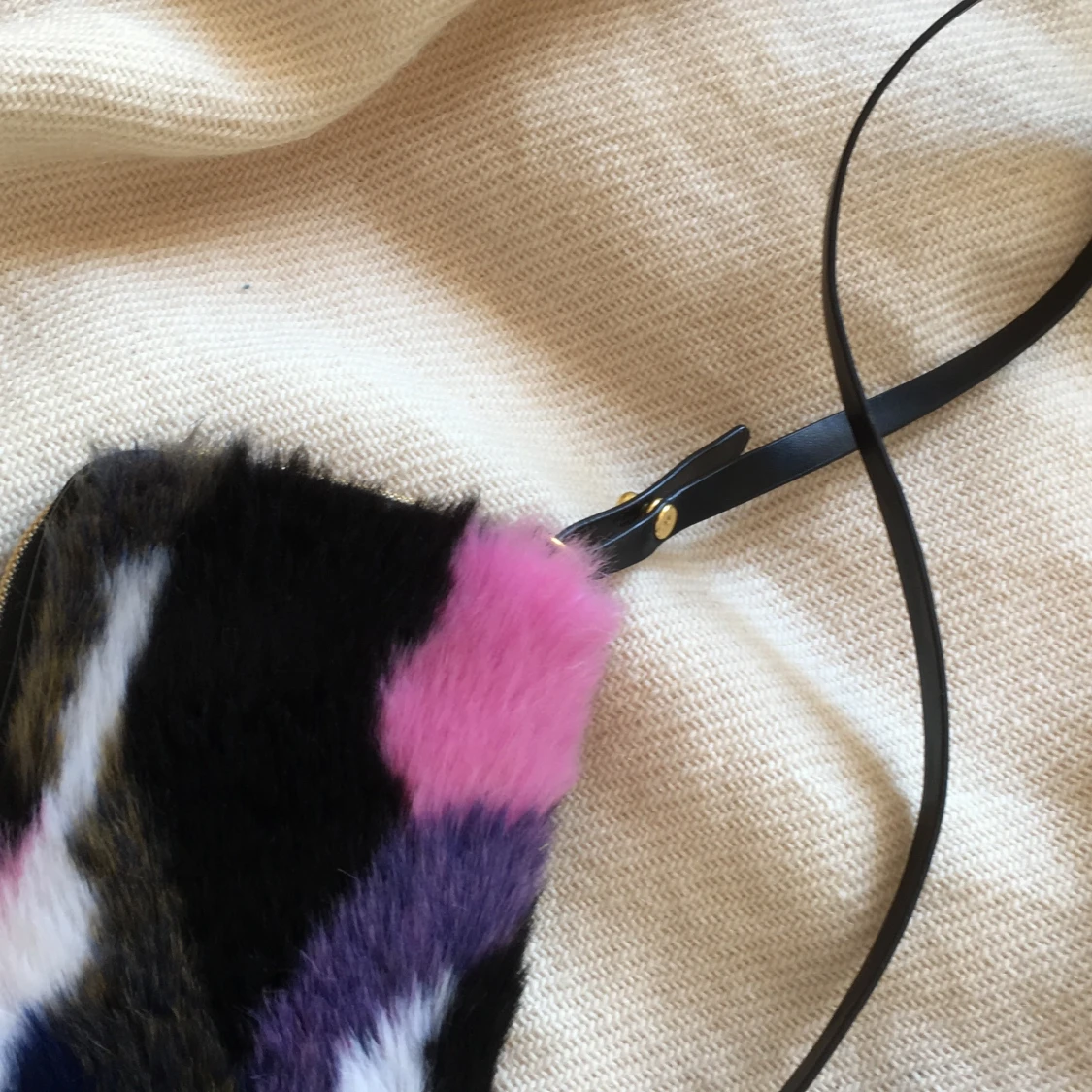 Fin väska ifrån mobil nypris var 200 💗 - 90