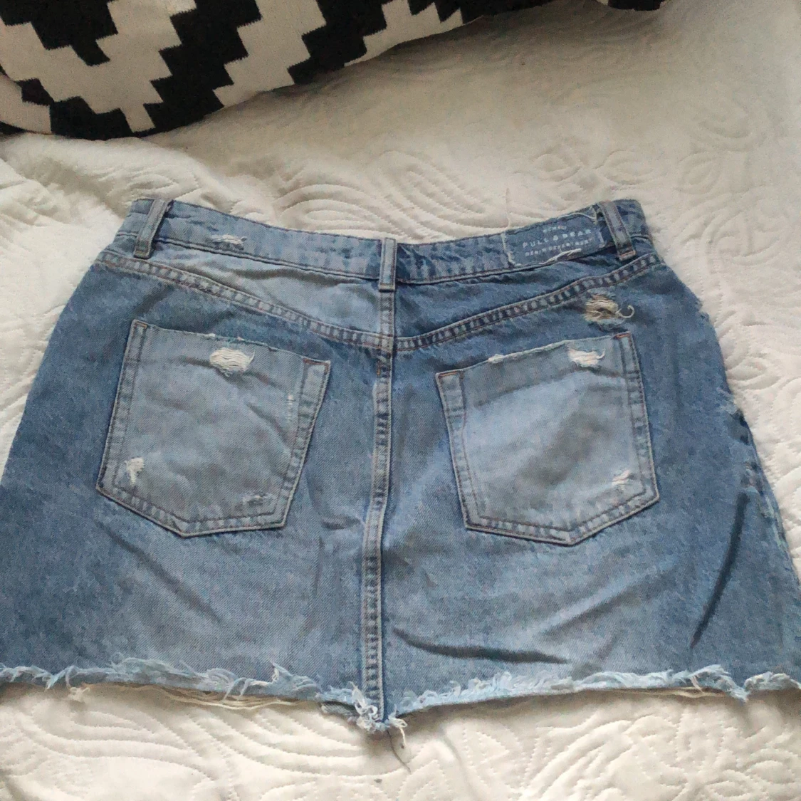 Sliten jeanskjol - 90