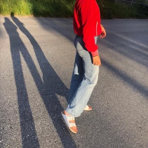 Monki Yoko  - Yoko jeans i storlek 26, sköna, snygga, bra men lite för korta för min smak😎😊