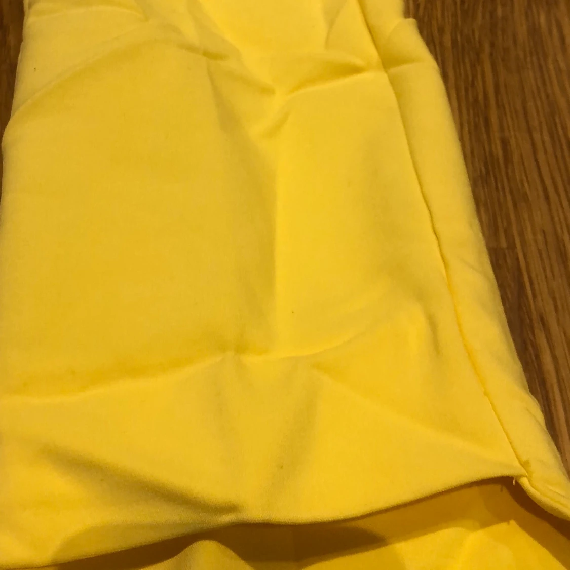 Gula kostymbyxor - 91