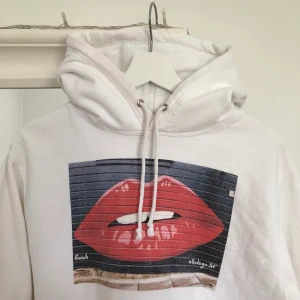 Hoodie från TheCoolElephant - Hoodie från TheCoolElephant strl.S