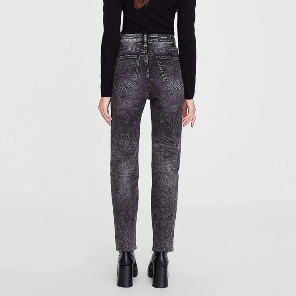 Grå jeans stradivarius - 90