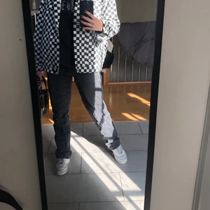 Rutig jeans jacka - Ascool jeans jacka🤍🖤🤍 