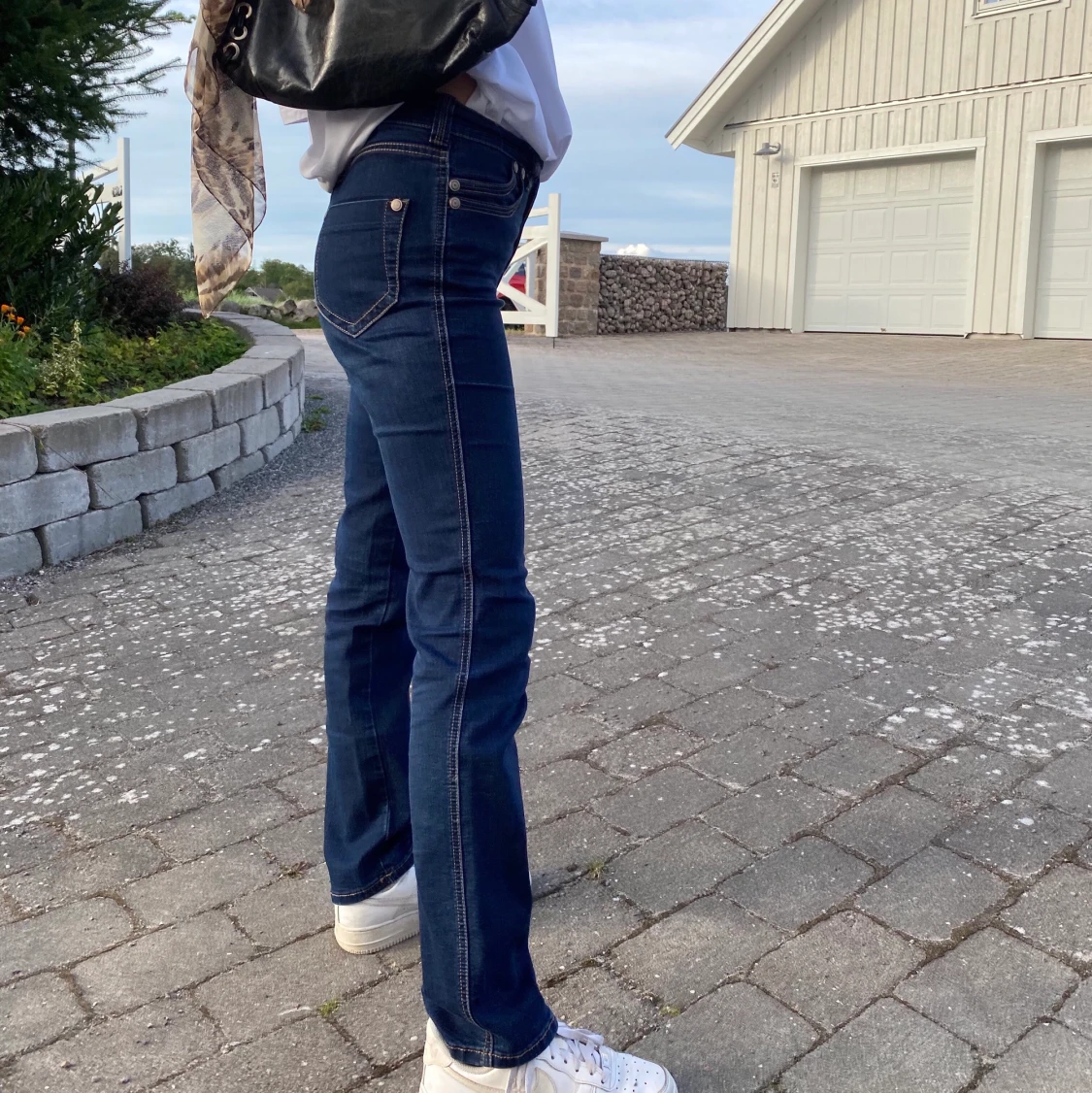 Mörkblå Jeans  - 90