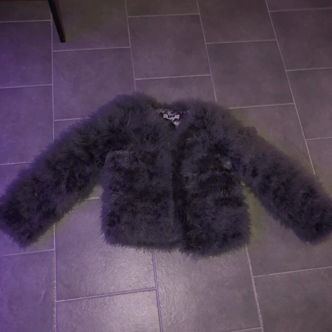 Dennis Maglic, pälsjacka storlek s/m  - 90