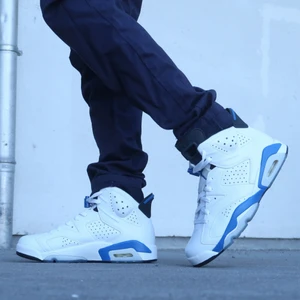 Jordan 6 (Sport Blue) - Helt oanvända Jordan 6’s i storlek 42! Bara att fråga om du vill se fler bilder :)